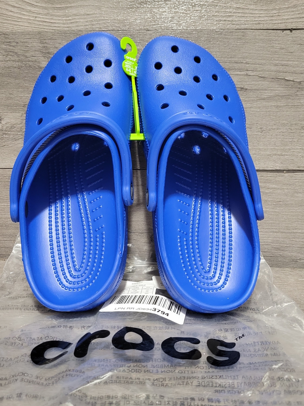 Crocs Classic Clog Men’s Size 8 Bright Cobalt Blue Sandals Slip Ons